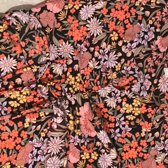 Flower blouse - Picture 2 of 4